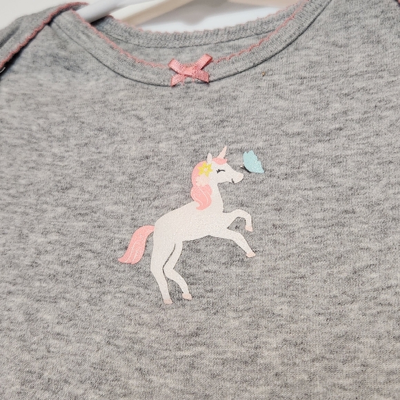 NWOT Carter's Girl 12 Month Heather Gray Unicorn Pink Bow Onsie - Picture 4 of 4